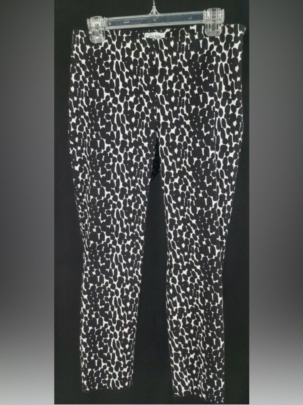 Black & White Animal-Print Skinny Pants